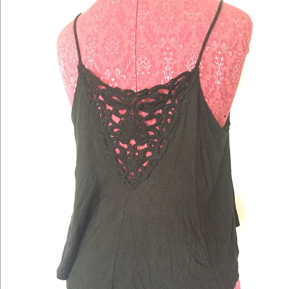 Monteau black cropped tank